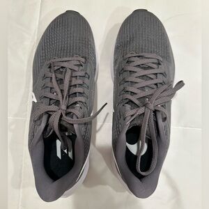 Womens Nike Pegasus 40 Air Zoom Running Shoe